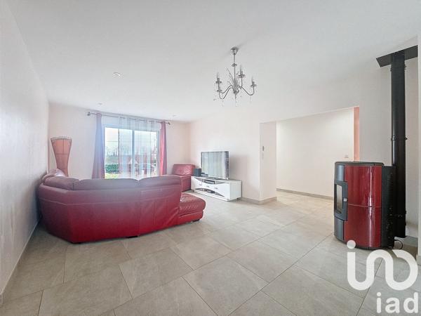 Maison traditionnelle 6 pièces de 129 m² à Briare (45250)