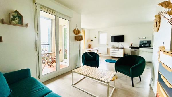 EXCLUSIVITÉ Appartement lumineux au dernier étage