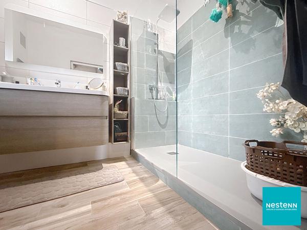 A 5 min du centre de Feurs, ancienne ferme rénovée de 144,05 m2 habitables sur 13606 m2 de terrain avec dépendances