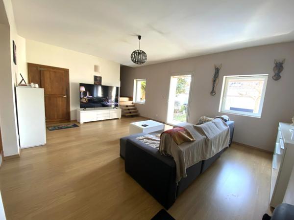 Maison de village entièrement rénovée 6 pièces sur Vaux en Buget