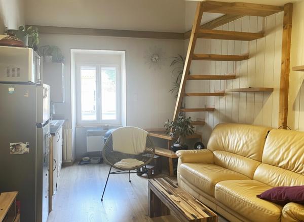 Maison de village entièrement rénovée 6 pièces sur Vaux en Buget