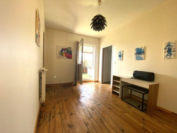 Maison de village entièrement rénovée 6 pièces sur Vaux en Buget