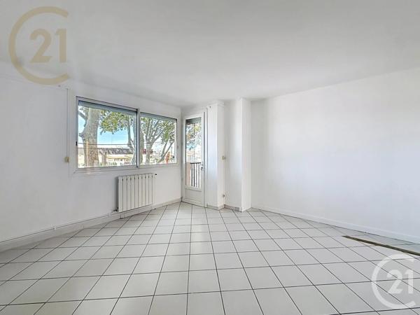 Appartement F3 à vendre  3 pièces - 58,80 m 2   SETE  - 34