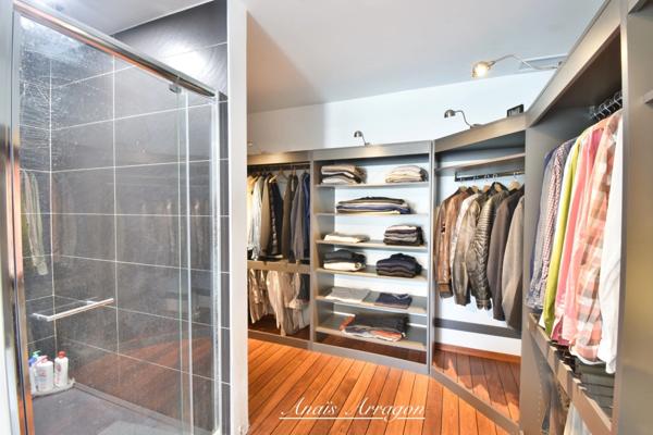 Demeure d’exception de 250 m² avec piscine, tennis et parc arboré à Saint-Sylvestre-sur-Lot(47)