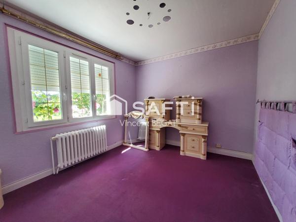 Pavillon familial 5 chambres sous-sol. Jardin.