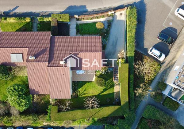 Maison familiale de plain-pied avec beau potentiel