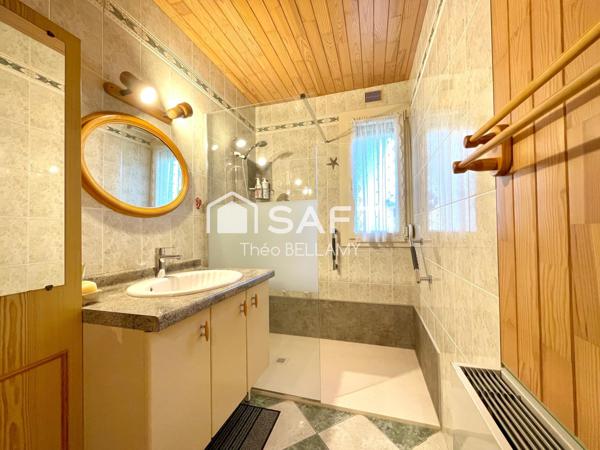 Maison familiale de plain-pied avec beau potentiel