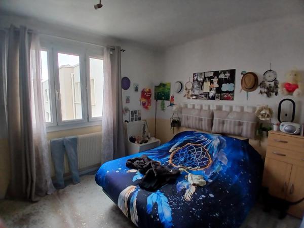 Un appartement T3 66M2 avec un  balcon- parking