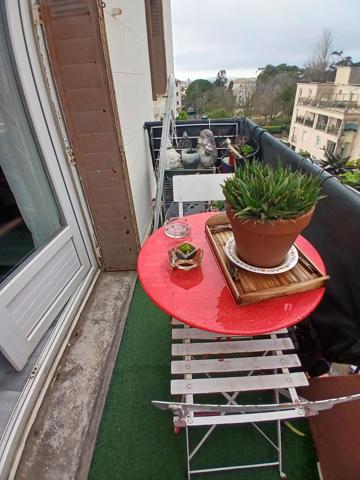 Un appartement T3 66M2 avec un  balcon- parking
