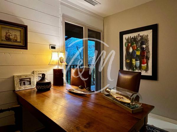 Villa de luxe à vendre LANTON- Villa de prestige à ossature bois avec piscine et environnement naturel exceptionnel proche de la plage LANTON