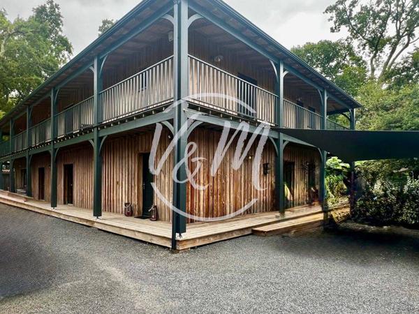 Villa de luxe à vendre LANTON- Villa de prestige à ossature bois avec piscine et environnement naturel exceptionnel proche de la plage LANTON