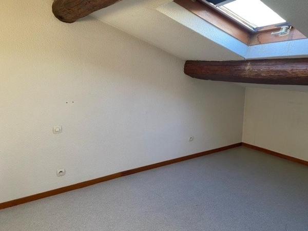 APPARTEMENT EN DUPLEX DE 91m2 à RENOVER