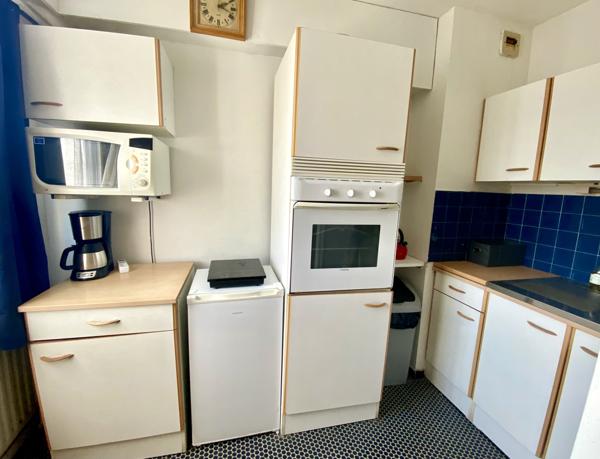 Appartement
         1 pièce
        - 27 m² 59 900 € *