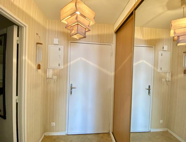 Appartement
         1 pièce
        - 27 m² 59 900 € *