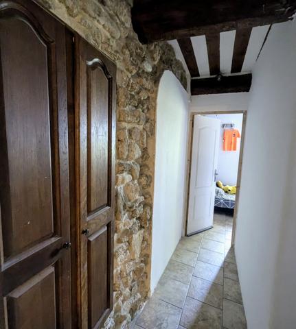 Camaret-sur-Aigues (84850) À découvrir : Magnifique mas avec fort potentiel – Environ 320 m² habitables