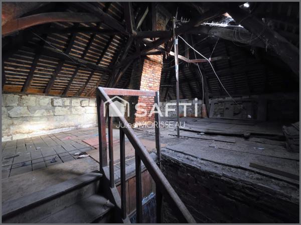 Maison de bourg avec travaux