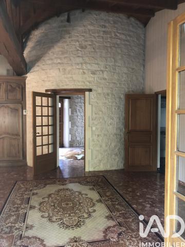 Maison à vendre 6 pièces 150 m² Barbezieux-Saint-Hilaire