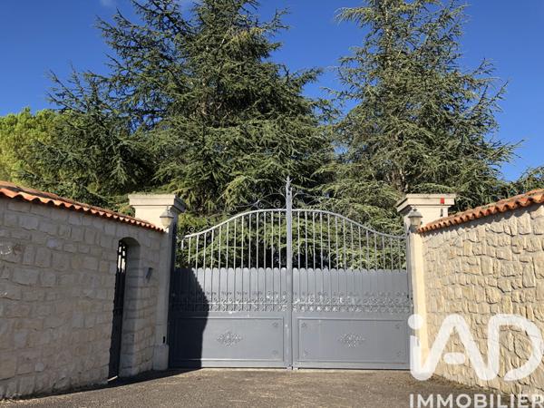 Maison à vendre 6 pièces 150 m² Barbezieux-Saint-Hilaire