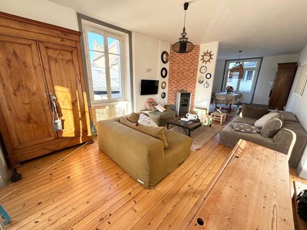 Maison à vendre    9 pièces • 330 m2 Guérande