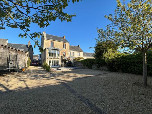 Maison à vendre    9 pièces • 330 m2 Guérande