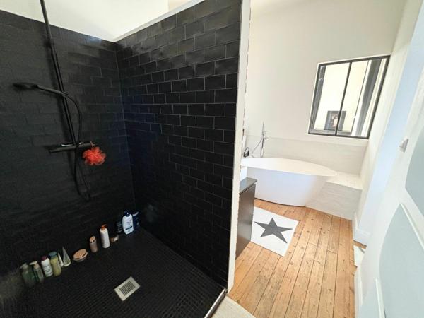 Maison à vendre    9 pièces • 330 m2 Guérande