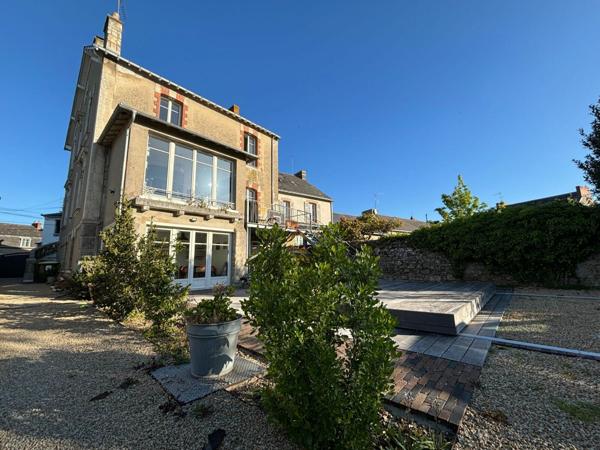 Maison à vendre    9 pièces • 330 m2 Guérande