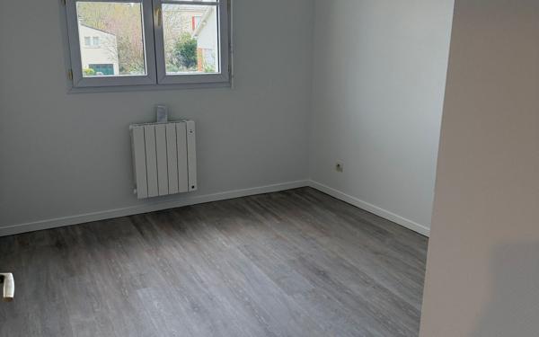 Appartement à louer    2 pièces •  Saint-Cyr-sur-Loire