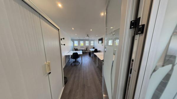 Issy-les-Moulineaux (92130) BUREAUX A LOUER 200m² Issy les Moulineaux - Métro Ligne 12 corentin Celton