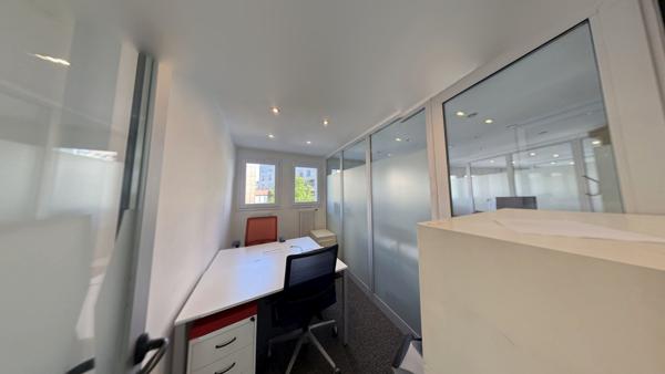 Issy-les-Moulineaux (92130) BUREAUX A LOUER 200m² Issy les Moulineaux - Métro Ligne 12 corentin Celton