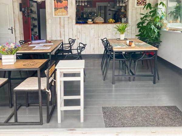 Double propriété pleine de charme à 1 min du lac de Biscarrosse