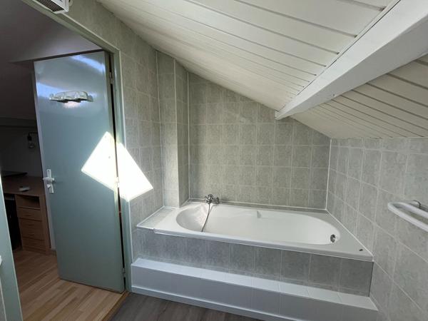 Appartement  meublé T2 de 30.41m²  - ST AUBAN 04600
