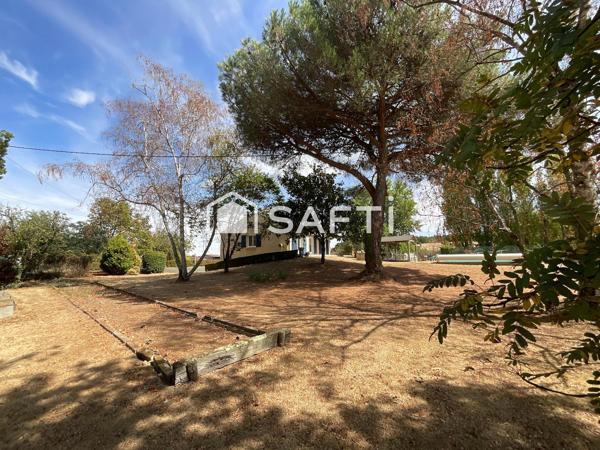 Maison familiale avec piscine et grand terrain