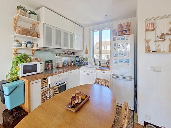 Maison de ville 3 pièces avec garage et jardin à vendre à CARRIERES SOUS POISSY (78)