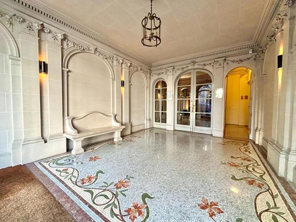 Appartement Paris 16e dernier étage