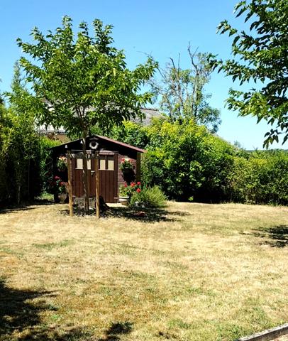 Terrain de loisirs avec chalet bois idéal pour la location courte durée !