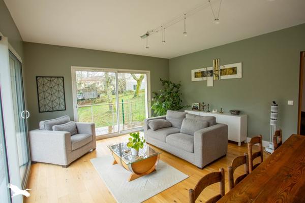 Maison à vendre |  Saint-Caprais-de-Bordeaux |  5 pièces | 134 m²