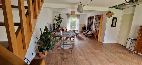 Centre-Ville ST JULIEN DE CONCELLES.