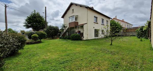 Centre-Ville ST JULIEN DE CONCELLES.