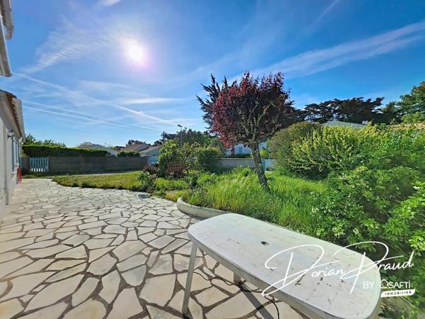 Maison 4 chambres + piscine sur un terrain de 730 m²