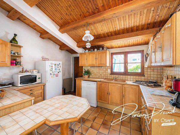 Maison 4 chambres + piscine sur un terrain de 730 m²