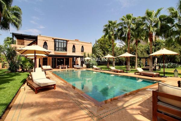 Villa à vendre dans un domaine privé à Marrakech