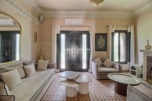Villa à vendre dans un domaine privé à Marrakech