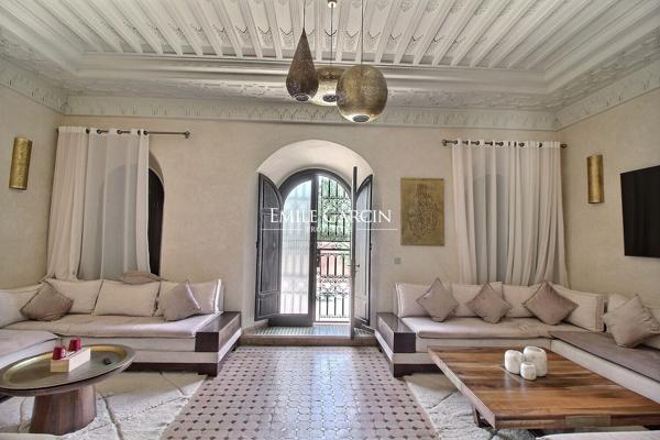 Villa à vendre dans un domaine privé à Marrakech
