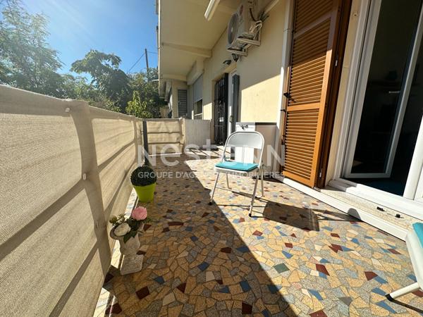 Vue mer panoramique -appartement atypique 2 pièces avec terrasse et jardin à NICE