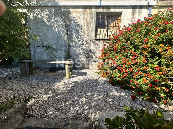 Vue mer panoramique -appartement atypique 2 pièces avec terrasse et jardin à NICE