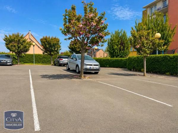 Parking à louer Loos (59120)