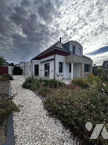 A VENDRE PLOEREN (56) MAISON CONTEMPORAINE DE QUALITE PROCHES VANNES ET COMMERCES