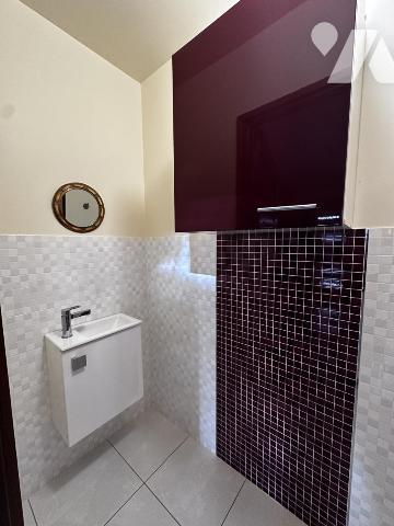 A VENDRE PLOEREN (56) MAISON CONTEMPORAINE DE QUALITE PROCHES VANNES ET COMMERCES