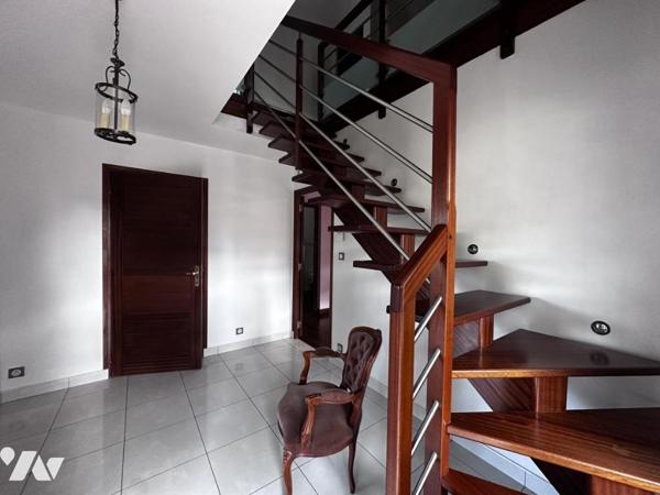 A VENDRE PLOEREN (56) MAISON CONTEMPORAINE DE QUALITE PROCHES VANNES ET COMMERCES
