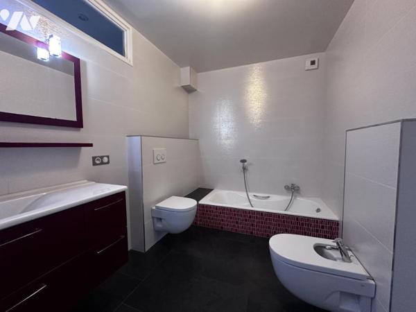 A VENDRE PLOEREN (56) MAISON CONTEMPORAINE DE QUALITE PROCHES VANNES ET COMMERCES